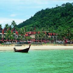 Отель Seaview Patong Hotel Таиланд, Пхукет - отзывы, цены и фото номеров - забронировать отель Seaview Patong Hotel онлайн пляж