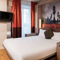 Отель Aparthotel Adagio Paris Opéra сейф в номере
