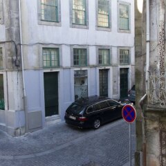 Отель YOURS GuestHouse Porto парковка