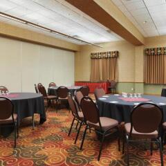 Отель Days Inn & Suites West Edmonton фото 2