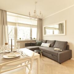 Апартаменты Hello Warsaw Brand New Apartment Варшава комната для гостей фото 5