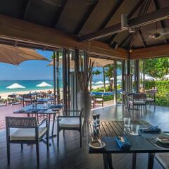 Отель Layana Resort And Spa Ланта гостиничный бар