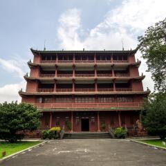 Gangrun East Asia Hotel парковка