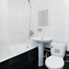 Апартаменты ApartLux Улучшенные Апартаменты на Фрунзенской ванная
