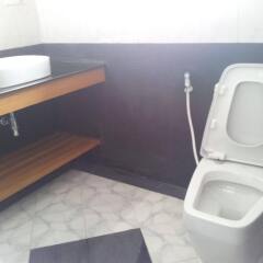 WEStay at the Grand Nyaung Shwe Hotel в номере