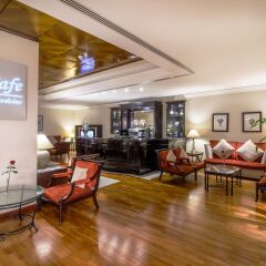 Отель Grand Excelsior Hotel Deira ОАЭ, Дубай - 1 отзыв об отеле, цены и фото номеров - забронировать отель Grand Excelsior Hotel Deira онлайн интерьер отеля фото 2