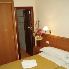 Отель Hostal Salome Испания, Мадрид - отзывы, цены и фото номеров - забронировать отель Hostal Salome онлайн удобства в номере