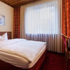 Hotel Garni Nuernberger Trichter комната для гостей фото 3