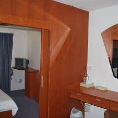 Suriwongse Hotel удобства в номере фото 2