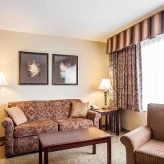 Отель Comfort Inn And Suites McMinnville комната для гостей
