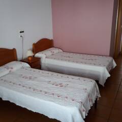 Отель Hostal Ardoi комната для гостей фото 2