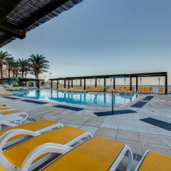 Отель Sunny Coast Resort Club Каура бассейн фото 3