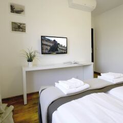 Апартаменты IRS ROYAL APARTMENTS - IRS Aviator комната для гостей фото 4