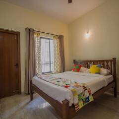 Отель OYO 11351 Home 4BHK Miramar Beach Гоа комната для гостей