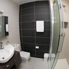 Отель Ascot Hyde Park Hotel Великобритания, Лондон - 10 отзывов об отеле, цены и фото номеров - забронировать отель Ascot Hyde Park Hotel онлайн ванная фото 2