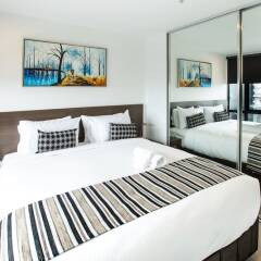 Апартаменты Spencer Street Apartments комната для гостей фото 4