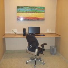 Отель Holiday Inn Express Newington удобства в номере