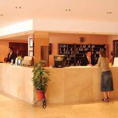 Отель Hi! Gardenia Park Hotel Испания, Фуэнхирола - отзывы, цены и фото номеров - забронировать отель Hi! Gardenia Park Hotel онлайн интерьер отеля