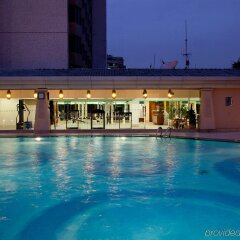 Rosedale Hotel & Suites Guangzhou Гуанчжоу бассейн