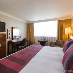 Отель Crowne Plaza Liverpool - John Lennon Airport Великобритания, Ливерпуль - отзывы, цены и фото номеров - забронировать отель Crowne Plaza Liverpool - John Lennon Airport онлайн комната для гостей фото 3