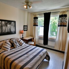 Отель Manoir dYouville комната для гостей фото 5