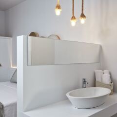 Отель Mr & Mrs White Corfu Греция, Корфу - отзывы, цены и фото номеров - забронировать отель Mr & Mrs White Corfu онлайн комната для гостей фото 3