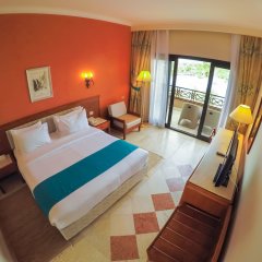 Отель Pharaoh Azur Resort Египет, Хургада - 6 отзывов об отеле, цены и фото номеров - забронировать отель Pharaoh Azur Resort онлайн комната для гостей фото 5