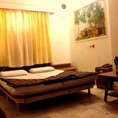 Kaveri Palace in Udaipur, India from 163$, photos, reviews - zenhotels.com guestroom photo 3