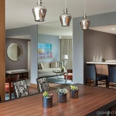 Отель Vancouver Marriott Pinnacle Downtown фото 12