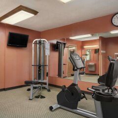 Отель Baymont Inn & Suites - Sullivan фитнесс-зал