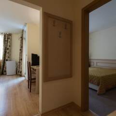 Апартаменты One Bedroom Apartment with Balcony комната для гостей фото 2