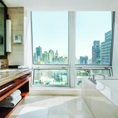 Отель The Langham, New York, Fifth Avenue США, Нью-Йорк - 8 отзывов об отеле, цены и фото номеров - забронировать отель The Langham, New York, Fifth Avenue онлайн балкон