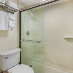 Quality Inn And Suites Riverfront in Palatka, United States of America from 106$, photos, reviews - zenhotels.com bathroom photo 2