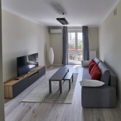 Апартаменты Good Time Apartments - Swietokrzyska комната для гостей