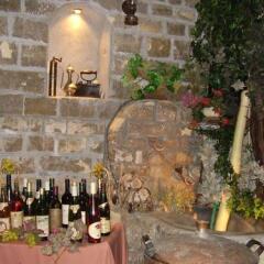 Apartments Pod Lozom in Petrovac, Montenegro from 80$, photos, reviews - zenhotels.com hotel bar