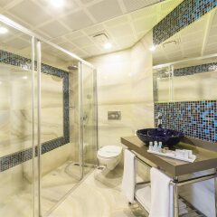 Grand Yavuz Sultanahmet Турция, Стамбул - 1 отзыв об отеле, цены и фото номеров - забронировать отель Grand Yavuz Sultanahmet онлайн ванная фото 2
