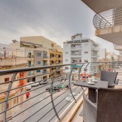Апартаменты Centric and Spacious Apartment With Wifi and Balcony Гзира фото 7
