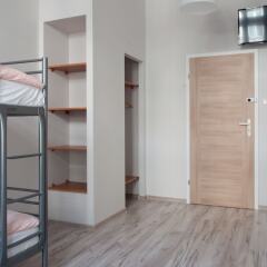 Cinnamon Hostel сейф в номере