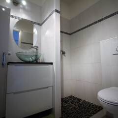 Отель Nice Booking - Orchidée Calme Piscine Balcon Ницца ванная