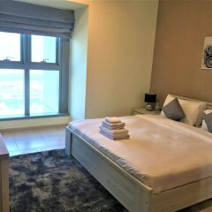Отель Yanjoon Holiday Homes - Princess Tower комната для гостей