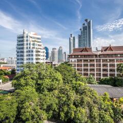 Отель Like Sukhumvit 16 Бангкок фото 4