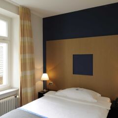 Отель LADYs FIRST Hotel Швейцария, Цюрих - отзывы, цены и фото номеров - забронировать отель LADYs FIRST Hotel онлайн комната для гостей фото 5