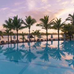 Отель Shandrani Beachcomber Resort & Spa All Inclusive Кюрпип бассейн