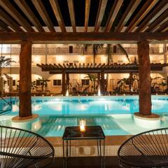 Playa Del Carmen Hotel By H&a Плая-дель-Кармен бассейн