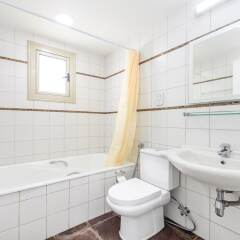 Отель Sunrise Bay Villa #2 Кипр, Протарас - отзывы, цены и фото номеров - забронировать отель Sunrise Bay Villa #2 онлайн ванная