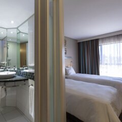 Отель Holiday Inn Express Sandton Woodmead спа