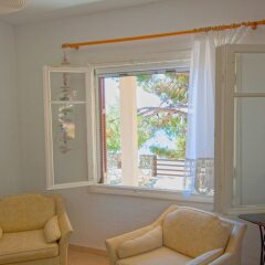 Гостевой Дом Barlee BeachFront House Metamorfosi комната для гостей фото 3