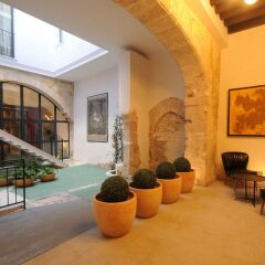 Отель Mon Suites San Nicolás интерьер отеля