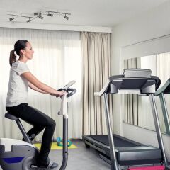 Hotel Mercure Paris Le Bourget фитнесс-зал фото 2