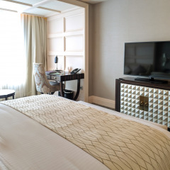 Отель Caravelle Saigon Вьетнам, Хошимин - отзывы, цены и фото номеров - забронировать отель Caravelle Saigon онлайн удобства в номере фото 2